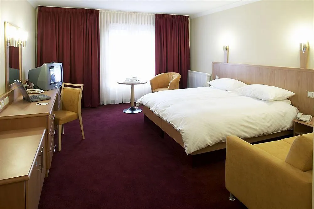 Clayton Hotel Dublin Airport Coolock 4*,  Irsko